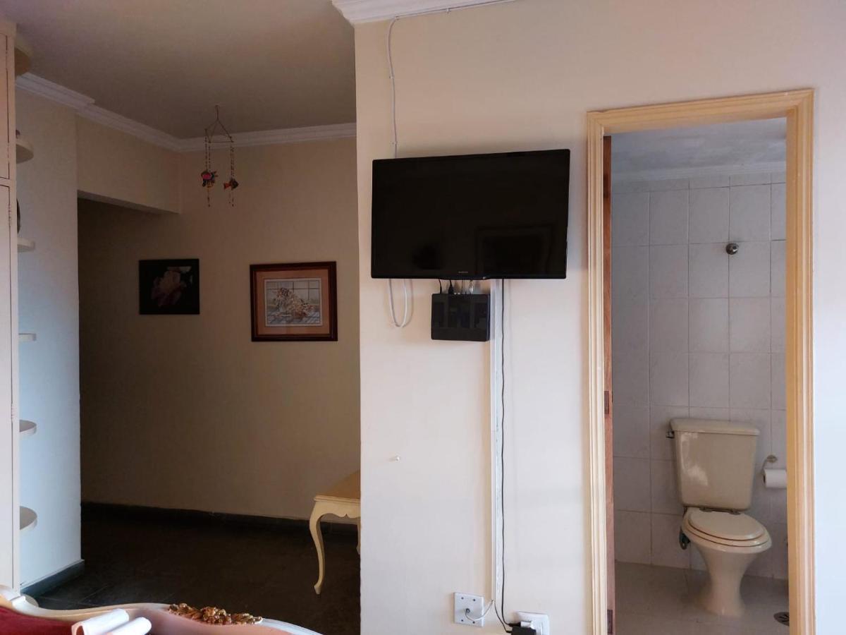 Guaruja, Asturias, 3 Suites, 1 Quadra Da Praia ภายนอก รูปภาพ