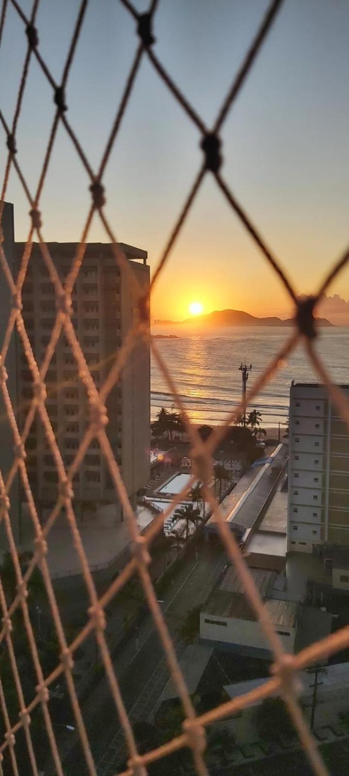 Guaruja, Asturias, 3 Suites, 1 Quadra Da Praia ภายนอก รูปภาพ
